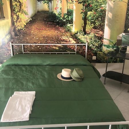Casa Ninetta Lägenhet Bari Exteriör bild